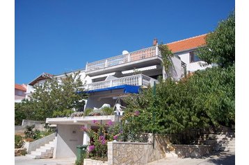 Hrvaška Privát Sveti Petar, Eksterier